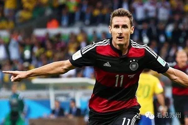  莱万破德甲外援进球纪录历史新标杆  