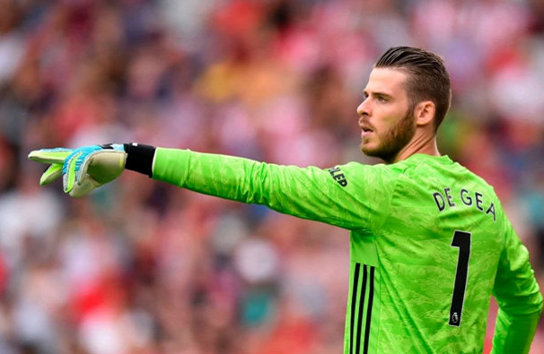  利物浦门将神扑零封曼城进攻  